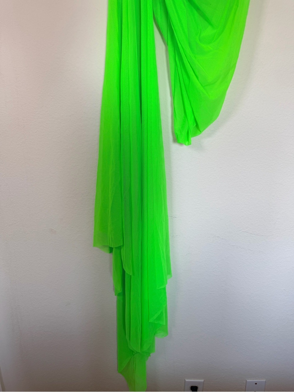 NWT Norma Kamali Diana Bra W/ Sleeve Neon Green Mesh One Shoulder Top XXS - Picture 6 of 11